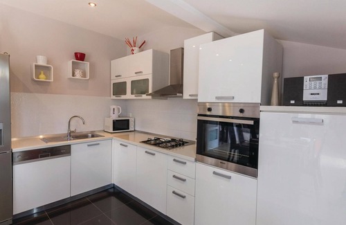 Ploce House | Lovely home in Bacina with WiFi