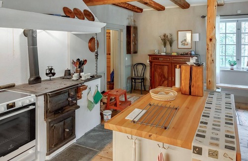 Idkerberget House | Lovely home in Borlänge with sauna