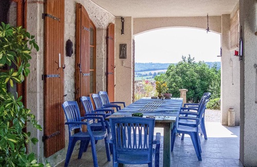Cauzac House | Lovely home in Cauzac with kitchen