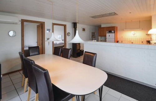 Lild Strand House | Lovely home in Frøstrup with sauna