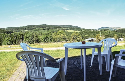 Ferienhausgebiet Hillenseifen House | Lovely home in Gerolstein with WiFi