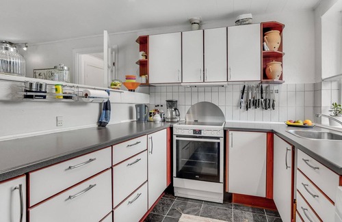 Grlev House | Lovely home in Gørlev with kitchen