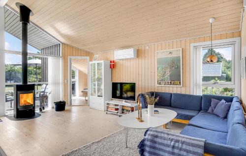 Grenaa House | Lovely Home In Grenaa With Kitchen