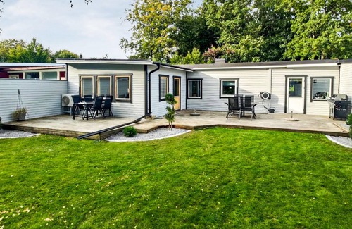 Hoor House | Lovely home in Höör with WiFi