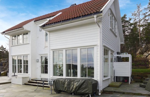 Hovag House | Lovely home in Høvåg with WiFi