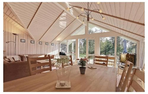 Hou House | Lovely Home In Hals With Kitchen