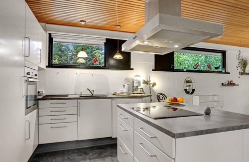 Hojslev House | Lovely home in Højslev with WiFi