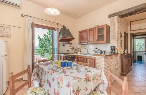 Poggio Catino House | Lovely home in Poggio Catino RI