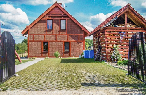 Glowczyce House | Lovely home in Izbica with WiFi