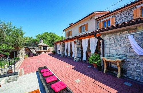 Kozljak House | Lovely home in Kozljak with WiFi