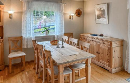 Ostre Toten House | Lovely Home In Lena With Wifi