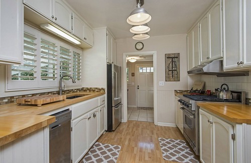 Yountville House | Lovely home in Old Town 1.5 blocks to French Laundry & Downtown!