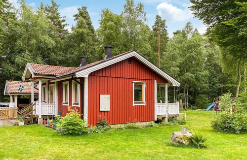 Orkelljunga Municipality House | Lovely home in örkelljunga with kitchen