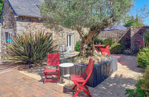 Plerin House | Lovely home in Plérin with WiFi