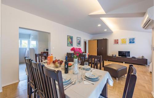 Fuskulin House | Lovely Home In Porec With Wifi