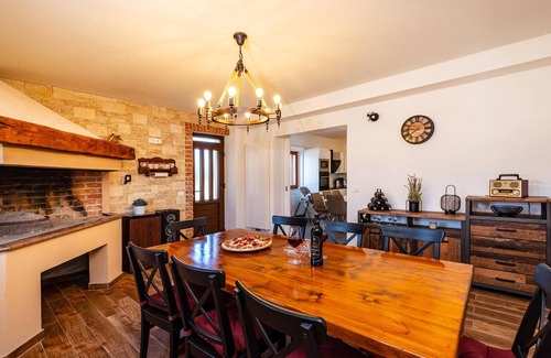 Novigrad House | Lovely home in Pridraga
