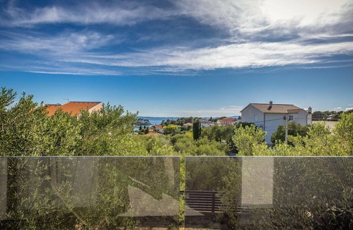 Banjol House | Lovely home in Rab with WiFi