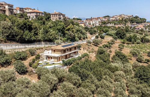 Rutino House | Lovely home in Rutino with kitchen