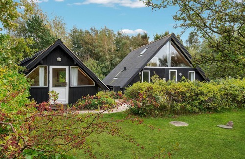 Samsø House | Lovely home in Samsø with WiFi