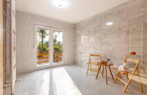 Gospic House | Lovely home in Smiljan with sauna