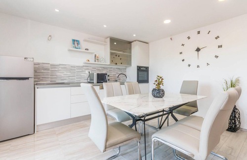 Stankovci House | Lovely home in Stankovci with WiFi