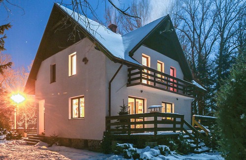 Swietajno House | Lovely home in Swietajno with kitchen