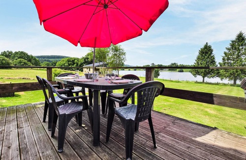 Saint-Germain-de-Tallevende-la-Lande-Vaumont House | Lovely home in VIRE NORMANDIE with WiFi