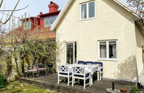 Innerstaden House | Lovely home in Visby with WiFi