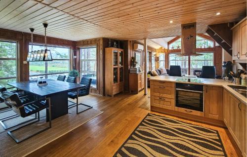 Kviteseid House | Lovely Home In Vrådal With Sauna