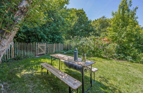 Warmenhuizen House | Lovely home in Warmenhuizen with WiFi