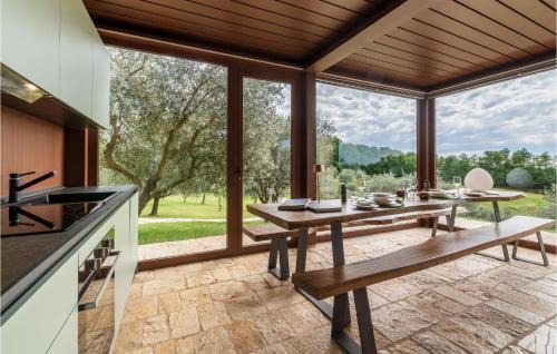 Venegazzu House | Lovely Home In Volpago Del Montello