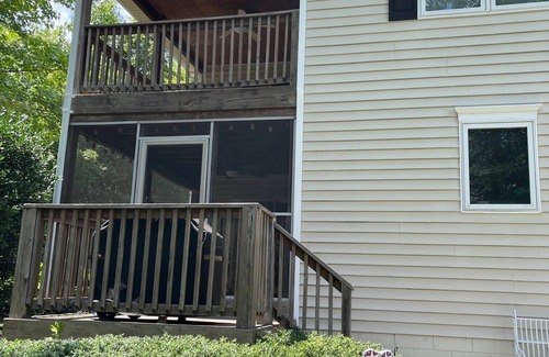 Littleton Condo | Lovely Home, Lake Access. Clean, quaint, screened porch, grill