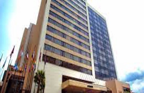 La Floresta Apartment | Lovely Hotel Suite Apt in SWISSOTEL - near all