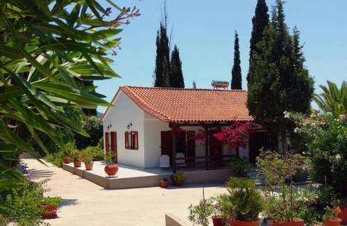 Gialova House | Lovely house in a beautiful garden, lots of privacy, walking distance to beach