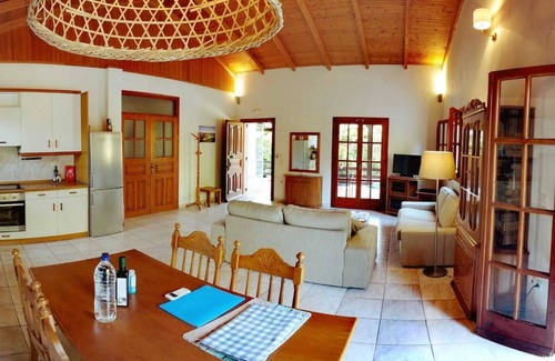 Gialova House | Lovely house in a beautiful garden, lots of privacy, walking distance to beach