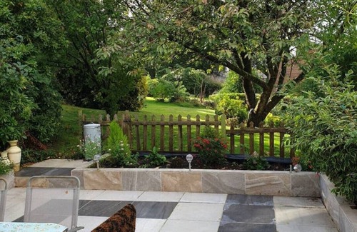 Southampton House | Lovely House with beautiful Common Garden View