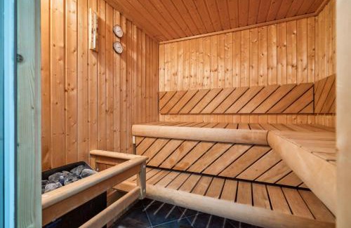 Kolt Hasselager Villa | Lovely House With Pool Near Charming Aarhus