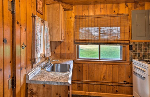 St Ignace Apartment | Lovely Lake Huron Getaway: Beach Access & Kayaks!