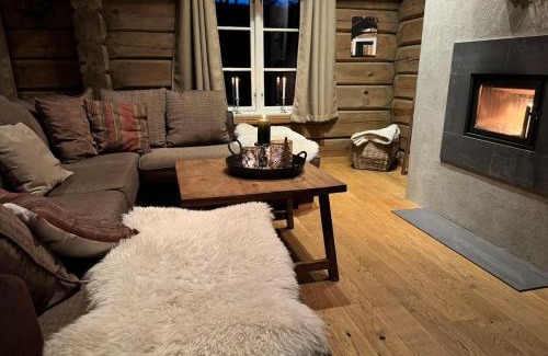 B House | Lovely log cabin at Lifjell