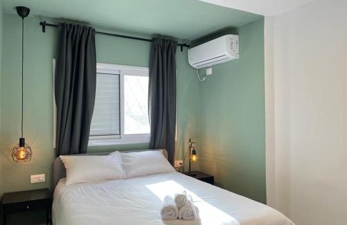 Beersheba Apartment | Lovely New Central Apartment