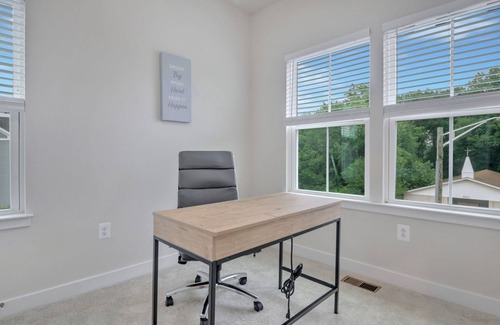 Glenarden House | Lovely, newly-built, 3-bedroom townhome with an office & 2-car garage in Lanham