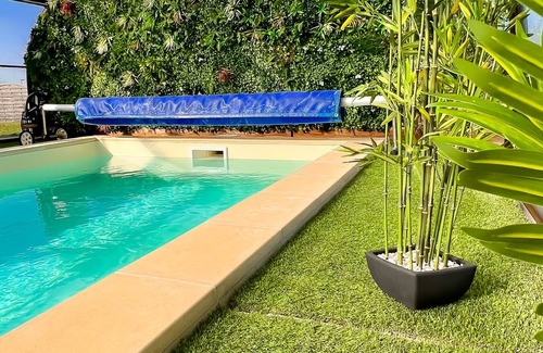 Roman House | Lovely Normandy House with covered & heated swimming pool near Verneuil sur Avre