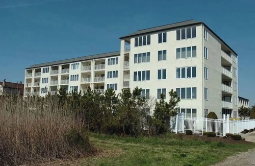 Southend Condo | Lovely Ocean Front Condo In Brigantine, NJ