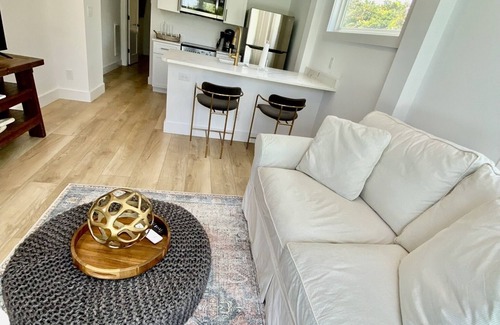 Duck Condo | Lovely Oceanside condo in beautiful Duck, North Carolina Outer Banks!