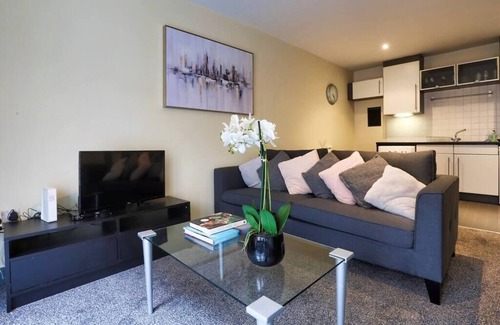 Temple Bar Condo | Lovely One Bed Apartment in Hip End of Temple Bar