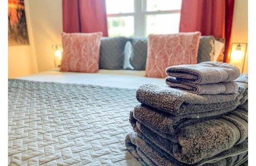 Sapulpa Apartment | Lovely One Bedroom Duplex with King Bed