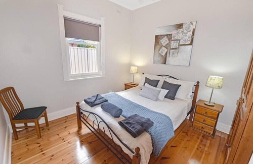 Warradale House | Lovely Renovated Bungalow close to SA Aquatic Ctr