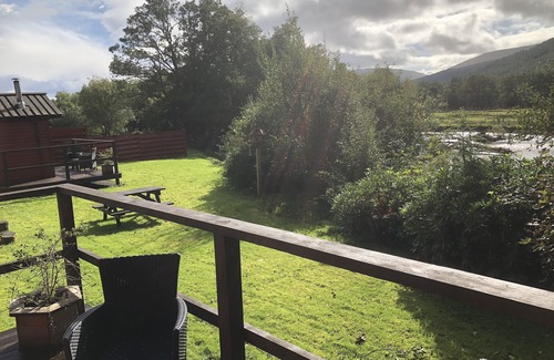 Rashfield Cabin | Lovely Riverside Lodge for two, by romantic Pucks Glen in the Argyll Forest Park