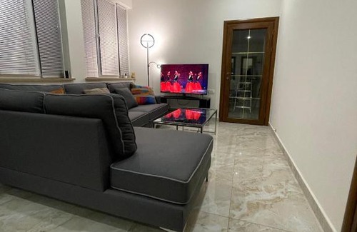 Yerevan Apartment | Lovely ROOM in a Luxurious House-Apartment in Yerevan