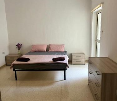 Tal-Ghoqod House | Lovely room, in shared house perfect location